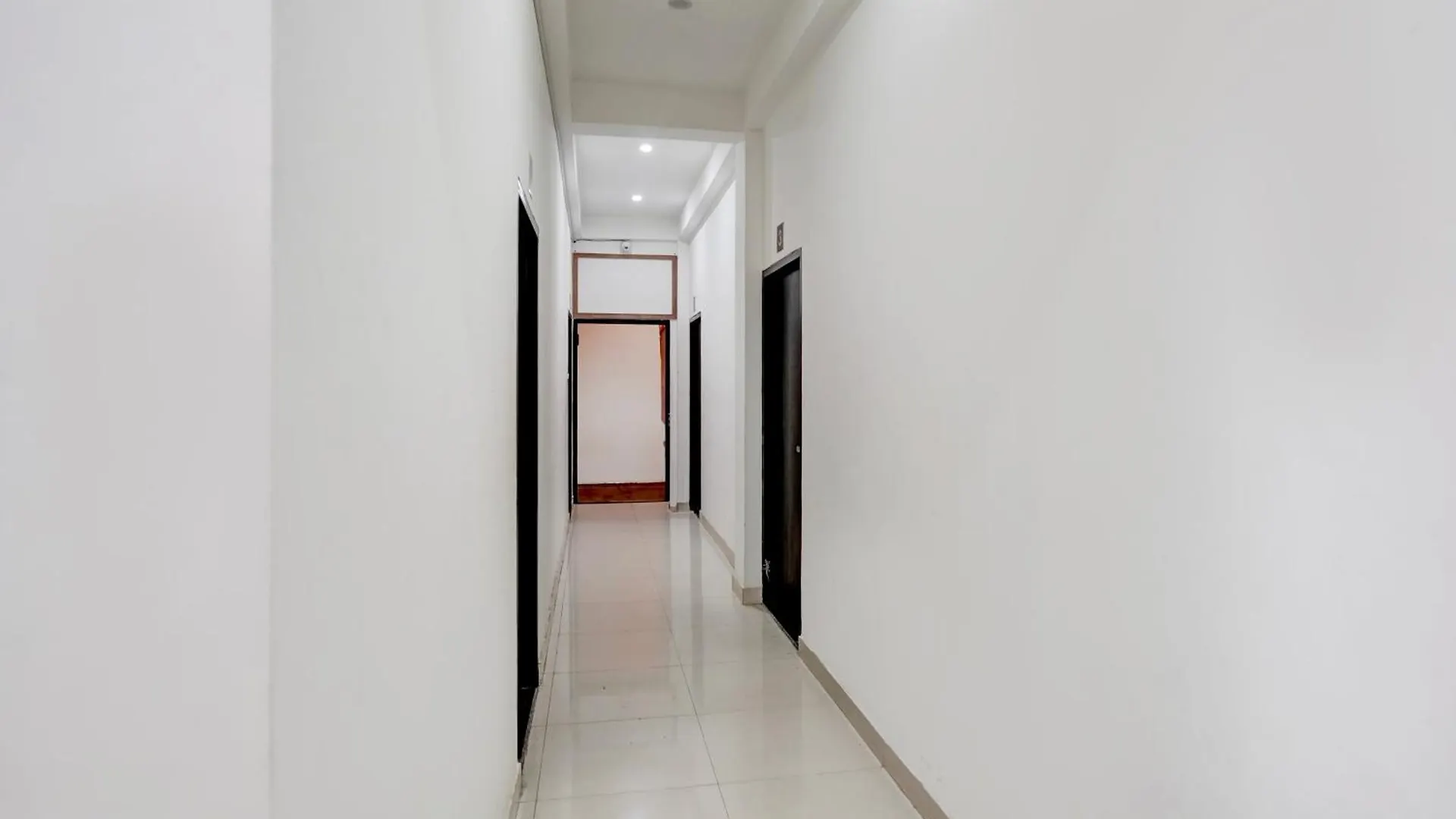 Hotel O Shivaalik Varanasi